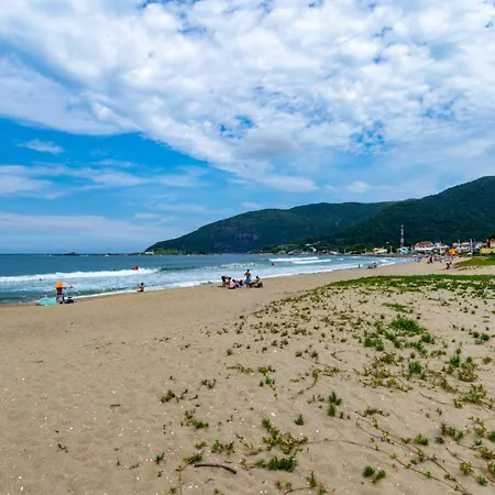 Sobrado Pe Na Areia Na Praia Da Armacao P143 Florianopolis Exterior photo