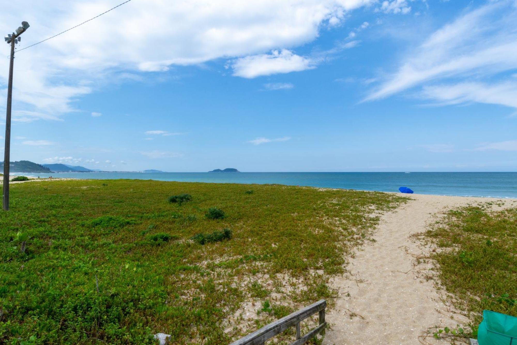 Sobrado Pé Na Areia Na Da Armação P143