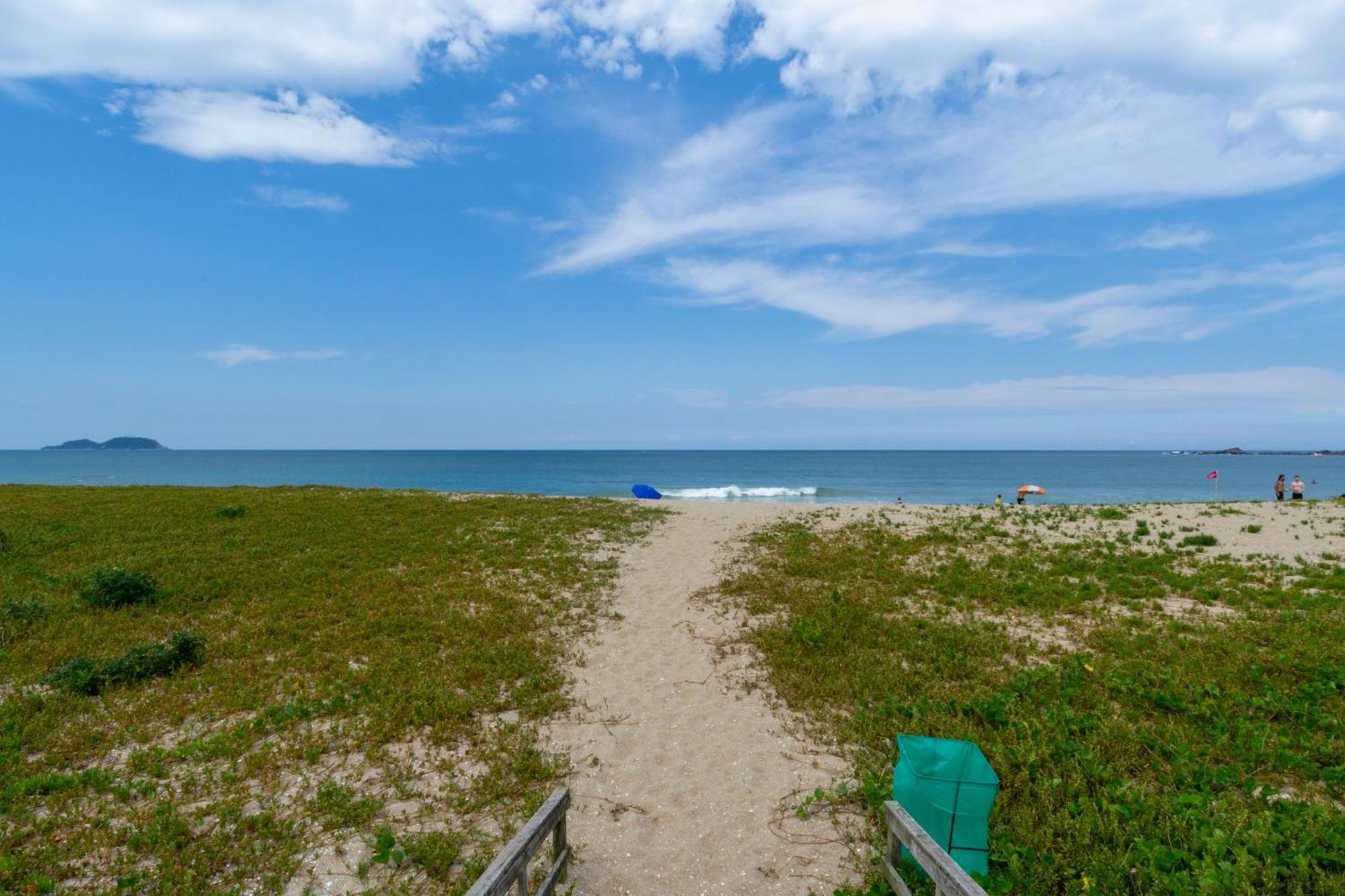 Сasa de vacaciones Sobrado Pé Na Areia Na Da Armação P143